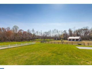 91 Wolfert Station Rd, Mickleton NJ  08056-1310 exterior