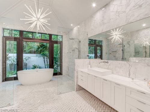 336 1st Ave, Naples FL  34102-5905 exterior