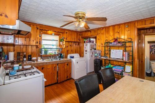 23 Bowers St, Nashua NH  03060-3904 exterior