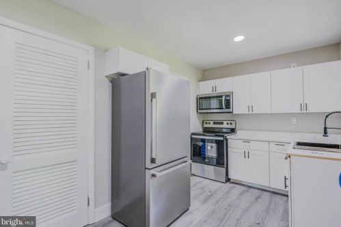 231 President Dr, Dover DE  19901-5223 exterior