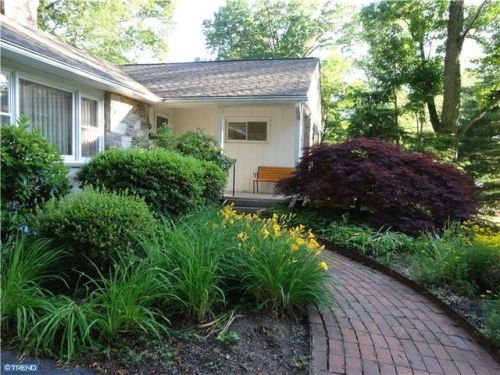 601 Pacific Ave, Lansdale, PA 19446-2728