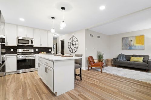 3662 32nd St, Milwaukee WI  53221-1115 exterior