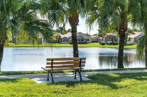 5657 Aspen Ridge Cir, Delray Beach FL  33484-2585 exterior
