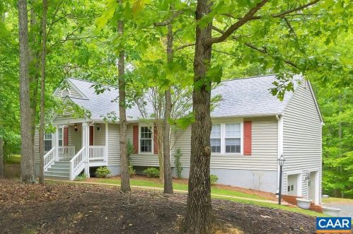 79 Ponderosa Ln, Bybee, VA 22963-2405