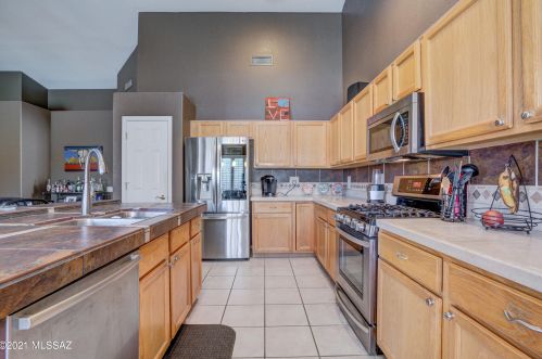 2317 Catalina View Dr, Tucson AZ  85742-4481 exterior