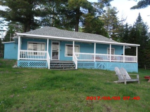 53 Garden Rd, Onchiota, NY 12989-2915