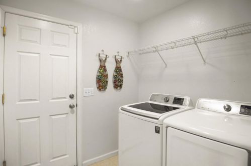 5812 Homewood Way, Riverbank CA  95367-9550 exterior