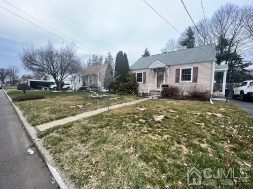 18 Sherman Ave, East Brunswick, NJ 08816-4345