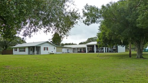 500 Coker Rd, Fort Pierce, FL 34950-2117