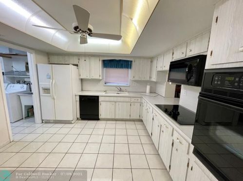 8631 17 Ct, Hollywood FL 33028 exterior