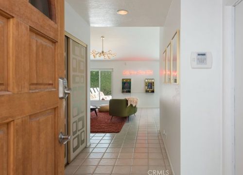 3670 Mesquite Ave, Palm Springs CA  92264-3400 exterior
