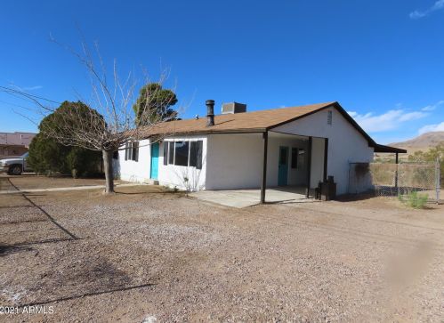 854 Spray St, Superior, AZ 85173-3948