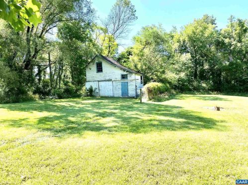 6417 Hillsboro Ln, Crozet VA  22932-3322 exterior