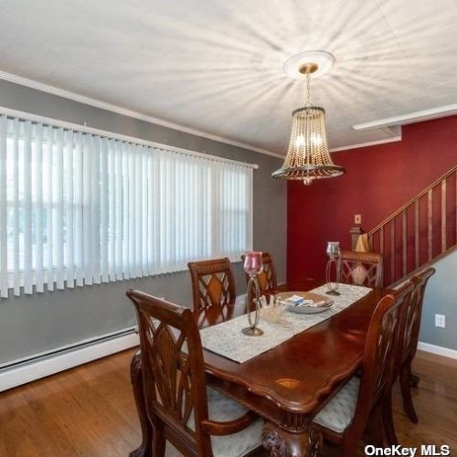 34 Oregon St, Deer Park, NY 11729-2533