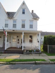 370 Firth St, Delaware Park, NJ 08865-3250