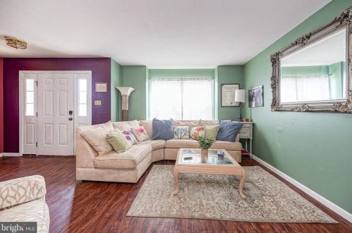 124 Meadowrue Ln, Wenonah NJ  08090-2063 exterior