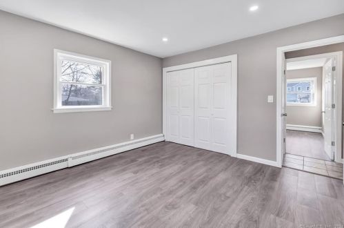 2870 Broadbridge Ave, Stratford CT  06614-2957 exterior