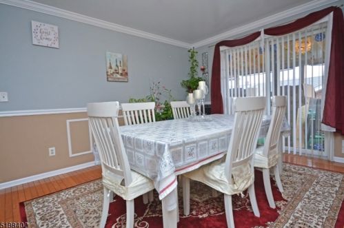 812 Kennedy Blvd, Manville NJ  08835-2148 exterior