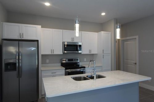 310 Drum Ct, Kissimmee FL  34759-4845 exterior