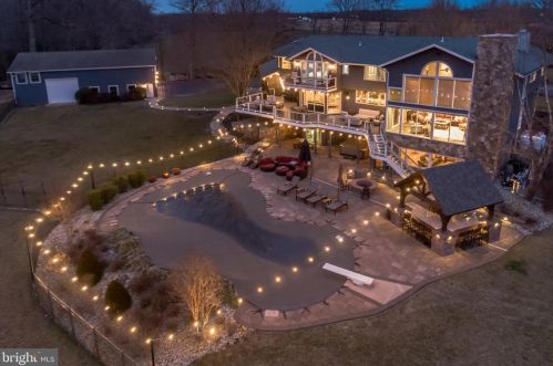 125 Commissioners Pike, Pilesgrove NJ 08098-2033 exterior