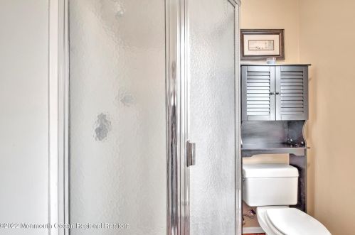 1311 Norwood St, Lacey NJ  08731-4105 exterior