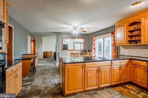 112 Quail Ln, Kennett Sq PA  19348-2652 exterior