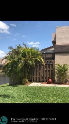 12359 11th Ct, Hollywood FL  33026-4385 exterior