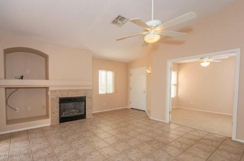 518 Tara Danette Dr, Tucson AZ  85704-4683 exterior