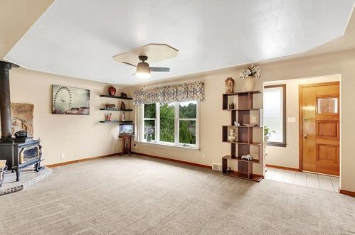 509 Edgehill Dr, Gibsonia, PA 15044-9222