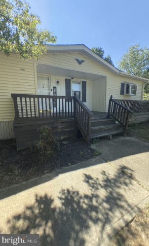 1 Lynn Ct, Wilmington, DE 19808-4978