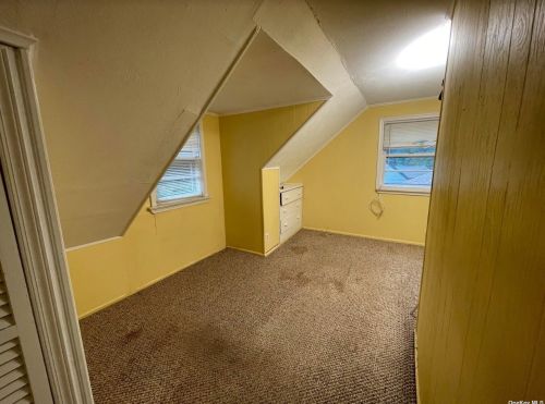 15 Richwood Pl, Huntington Station NY 11746-3228 exterior