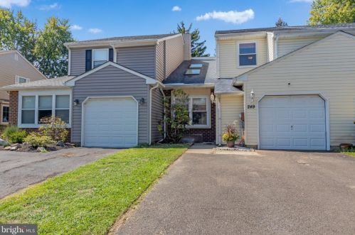 249 Fieldstone Ct, Yardley, PA 19067-5711