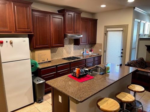 1932 Emma Long St, Austin TX  78723-5391 exterior