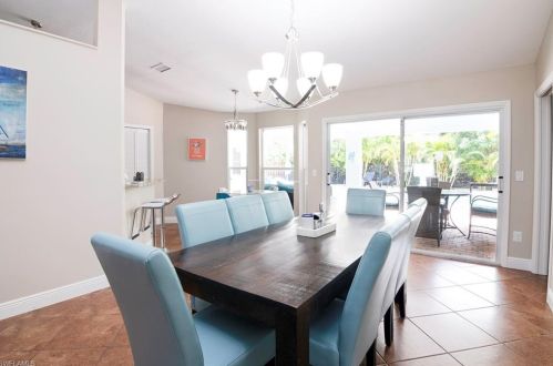 1980 Piccadilly Circus, Naples FL  34112-3687 exterior