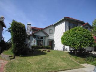 131 Windward Ct, Vallejo, CA 94591-6938