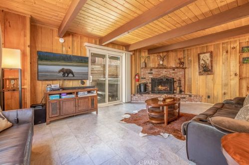 437 Gold Mtn Dr, Big Bear City CA  exterior