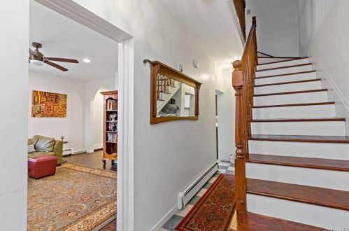 46 Vanderbilt Ave, Pleasantville, NY 10570-2806