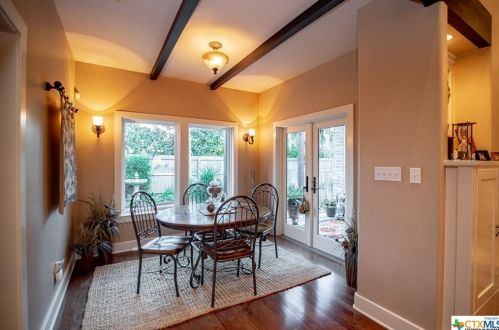 6 Cotswold Ln, Victoria TX  77904-1680 exterior