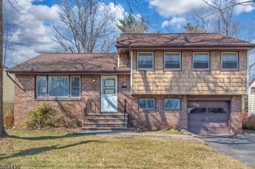 430 6th Ave, Roselle, NJ 07203-2253