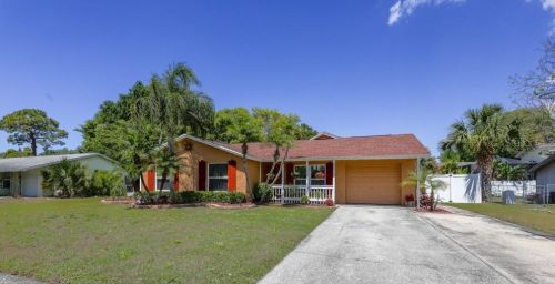 1422 Castleworks Ln, Tarpon Springs, FL 34689-2805