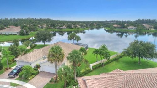 8279 Eleuthera Ln, West Palm Beach, FL 33414-6400