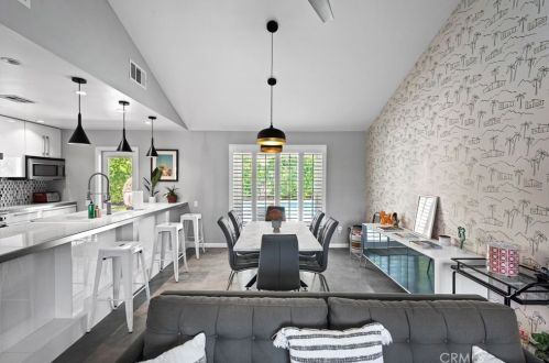 1120 Louise Dr, Palm Springs CA  92262-3209 exterior