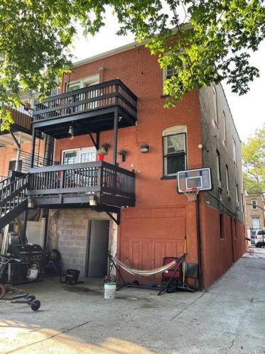 2230 Chatterton Ave, Bronx, NY 10472-6308