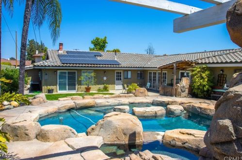 1341 Vallejo Way, Upland CA  91786-3164 exterior