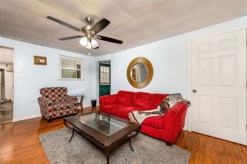 1711 Larkins Way, Pittsburgh, PA 15203-1815
