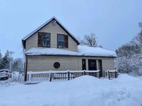 215 2nd Ave, Washburn, WI 54891-9588