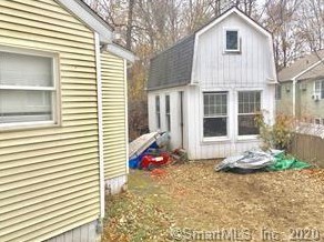 70 Union St, Bristol, CT 06010-6532