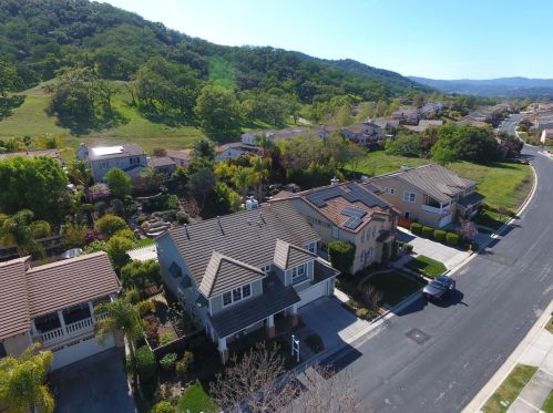 7145 Lahinch Dr, Gilroy CA  95020-3058 exterior