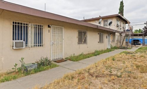 7372 Elm St, San Bernardino, CA 92410-4277