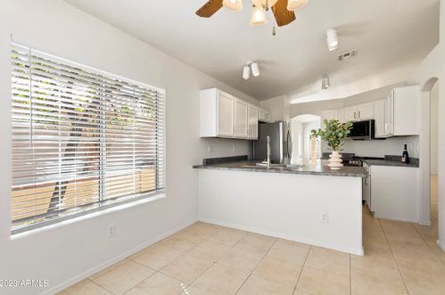 6249 Blackhawk Dr, Glendale AZ  85308-6797 exterior